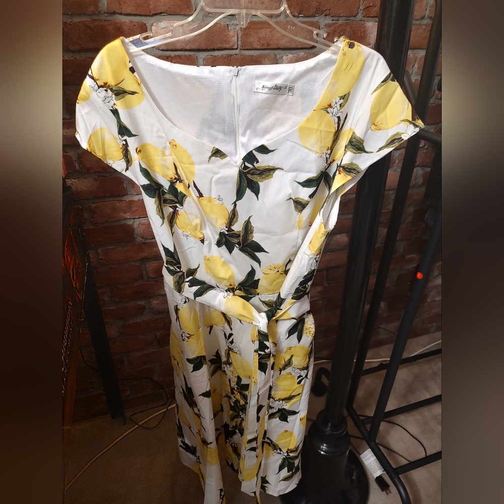 NWOT summer dress with belt